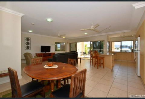 Poinciana Terraces - Accommodation Batemans Bay 3