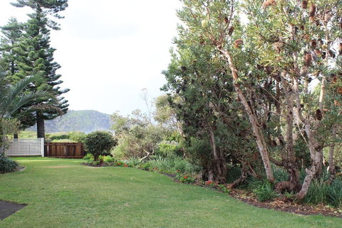 Oceanside - Accommodation Batemans Bay 6