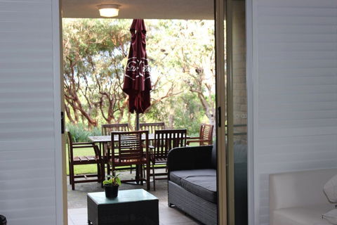 Oceanside - Accommodation Batemans Bay 5