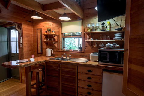 Guide Falls Cottage - Accommodation Batemans Bay 7