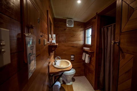Guide Falls Cottage - Accommodation Batemans Bay 2