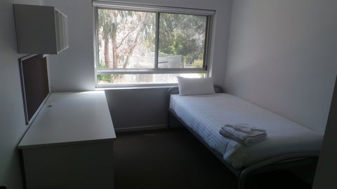 Unilodge At UC Short Stays - Accommodation Batemans Bay 3