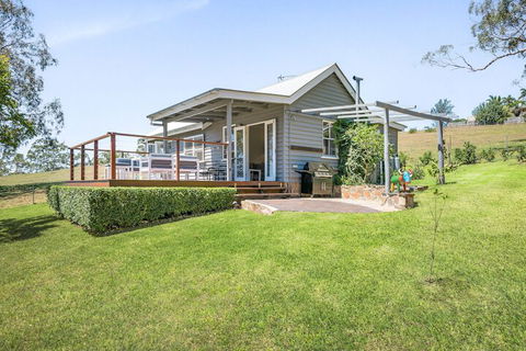 Hollow Tree Farm - Peace And Quiet On 30 Acres Right In Toowoomba - Accommodation Batemans Bay 1