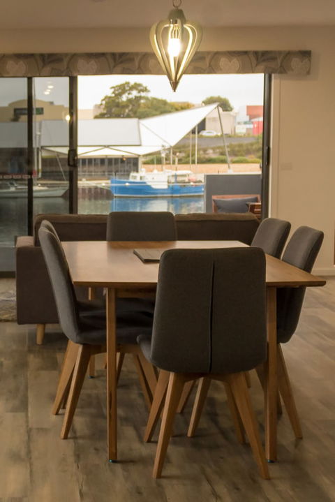 Ulverstone Waterfront Apartments - Accommodation Batemans Bay 5
