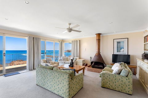 Birubi Lane 4 Anna Bay - Accommodation Batemans Bay 4
