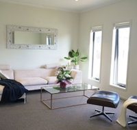 Brand New 4 Bedrooms House - Accommodation Batemans Bay