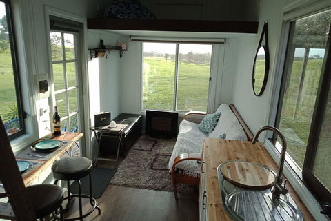 Dyl & Lils Tiny House On Wheels - Accommodation Batemans Bay 3