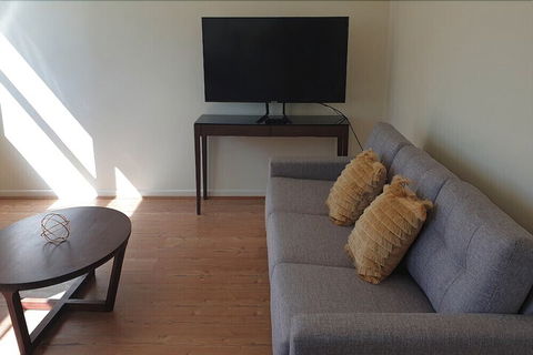 The Bay Apartment - Accommodation Batemans Bay 2