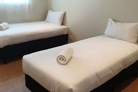The Bay Apartment - Accommodation Batemans Bay 4