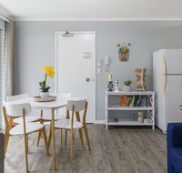 Family Romance Fun on Kings Beach - Accommodation Batemans Bay