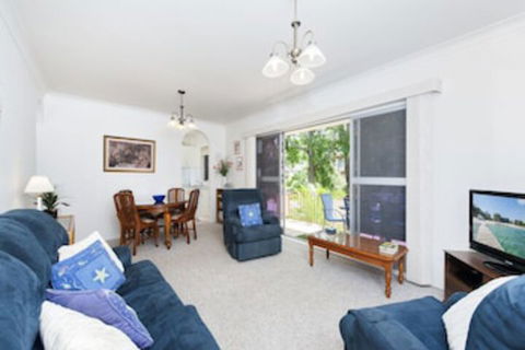 Andana Unit 1 / 12 Gretel Close - Accommodation Batemans Bay 0