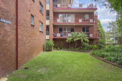 Andana Unit 1 / 12 Gretel Close - Accommodation Batemans Bay 1