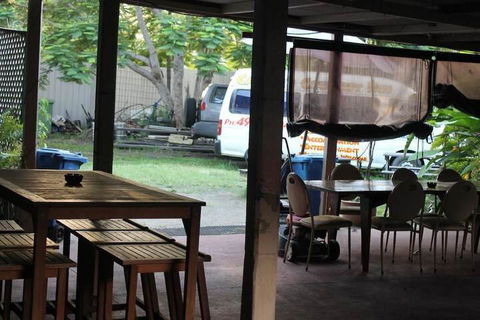 Carlon's Hotel - Accommodation Batemans Bay 6