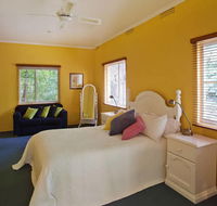 Corktree Cottage - Accommodation Batemans Bay