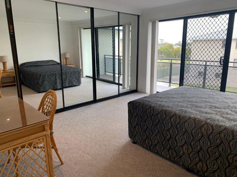 Hi Surf Unit 4 92 Head St. Forster - Accommodation Batemans Bay 4