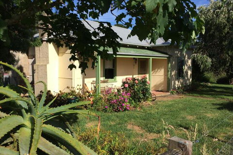 Tarndwarncoort Farmers Cottage - Accommodation Batemans Bay 3