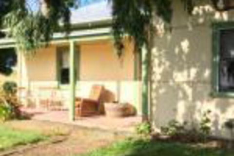 Tarndwarncoort Farmers Cottage - Accommodation Batemans Bay 0