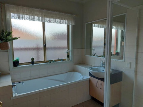 Annesley Central - Accommodation Batemans Bay 7