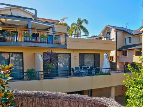 Terrigal Townhouse 1 / 21 Campbell Crescent Terrigal - Accommodation Batemans Bay 4