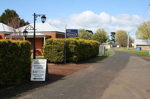 Ross Motel - Accommodation Batemans Bay 0