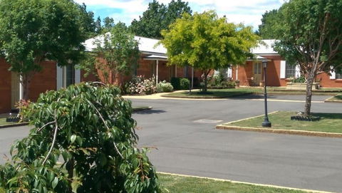Ross Motel - Accommodation Batemans Bay 1