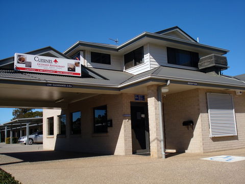 Oakey Motor Inn - Accommodation Batemans Bay 5