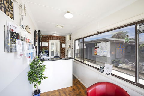 Hamilton Lakeside Motel - Accommodation Batemans Bay 1