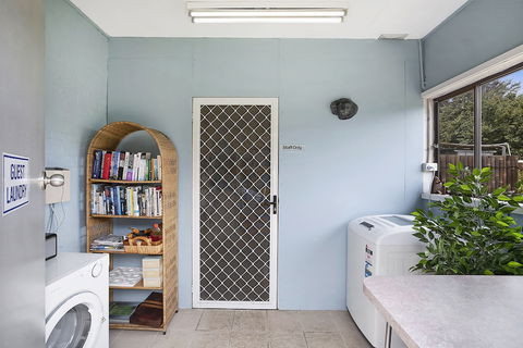 Hamilton Lakeside Motel - Accommodation Batemans Bay 3