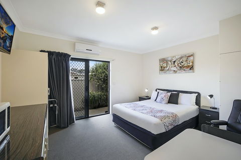 Hamilton Lakeside Motel - Accommodation Batemans Bay 4