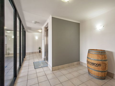 Shoal Bay Beachclub Apartments - Accommodation Batemans Bay 0