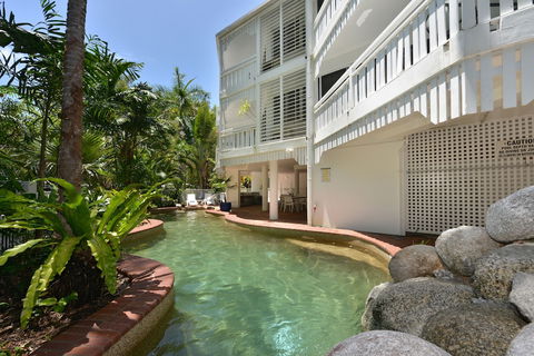 The White House Port Douglas - Accommodation Batemans Bay 1