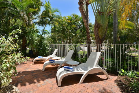 The White House Port Douglas - Accommodation Batemans Bay 4