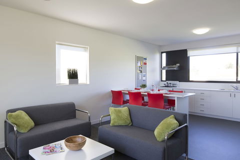 Western Sydney University Village - Campbelltown Campus - Accommodation Batemans Bay 3