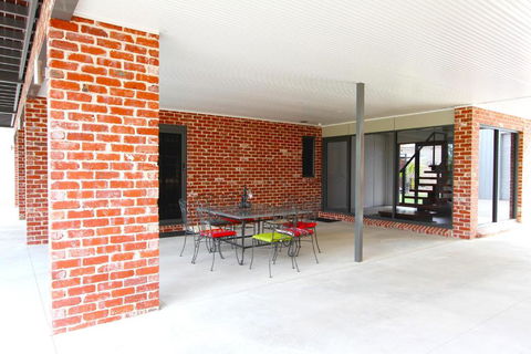 Wentworth Wharf B & B - Accommodation Batemans Bay 5