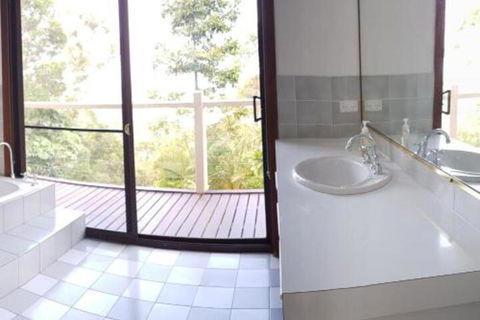Million Dollar Views To Gold Coast - Accommodation Batemans Bay 5