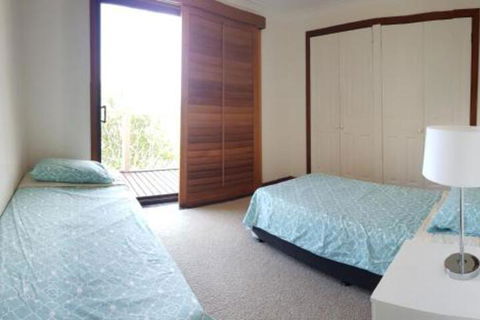 Million Dollar Views To Gold Coast - Accommodation Batemans Bay 3