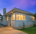 The Entrance North Lakeside Cottage - Accommodation Batemans Bay