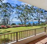 Kamillaroi Walk to restaurants cafes  beach - Accommodation Batemans Bay