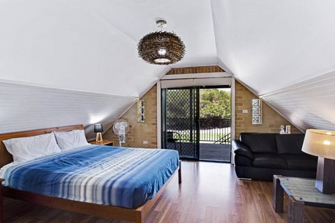 Salt Wood Cabin Style Retreat - Accommodation Batemans Bay 6