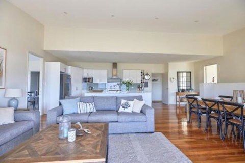 Alpine Air - Accommodation Batemans Bay 7