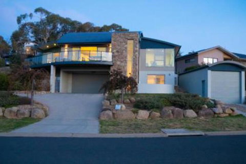 Alpine Air - Accommodation Batemans Bay 0
