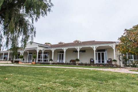 Winniston Lodge Luxury Accommodation - Accommodation Batemans Bay 4