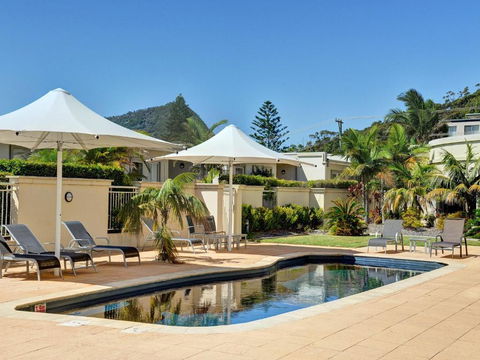 Views Views & More Views Sub Penthouse In Shoal Bay - Accommodation Batemans Bay 2