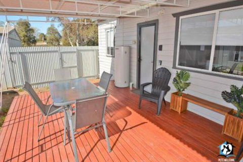 Just Renovated 2BR Cottage In Heart Of Wentworth - Accommodation Batemans Bay 1