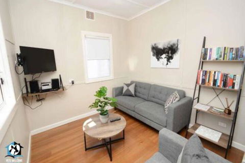 Just Renovated 2BR Cottage In Heart Of Wentworth - Accommodation Batemans Bay 5