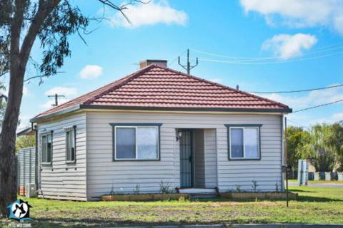 Just Renovated 2BR Cottage In Heart Of Wentworth - Accommodation Batemans Bay 3
