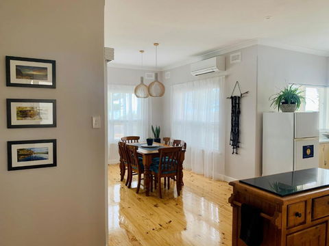 Jewel Of The South Beachfront Holiday Rental - Accommodation Batemans Bay 1