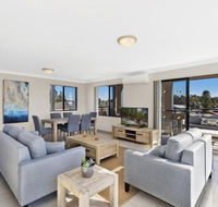 McGirr Penthouse Apartment - Accommodation Batemans Bay