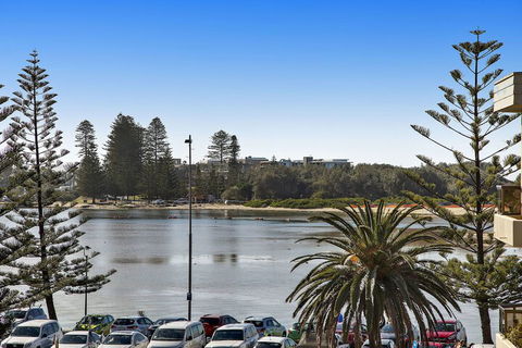 Golden Sands Apartment 10 - Accommodation Batemans Bay 6