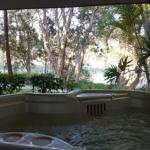 Lake Russell Lakeside Retreat - Accommodation Batemans Bay 0